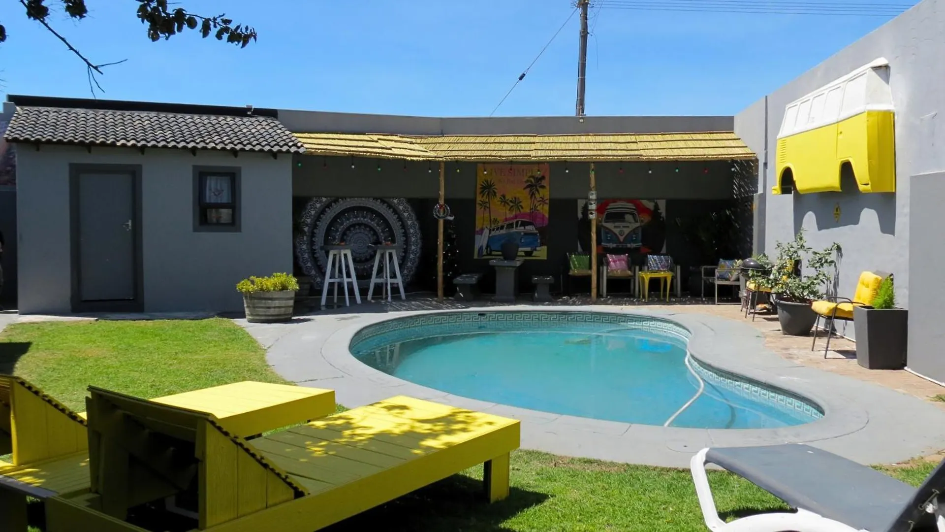 Kombi Cove Cape Town Inn